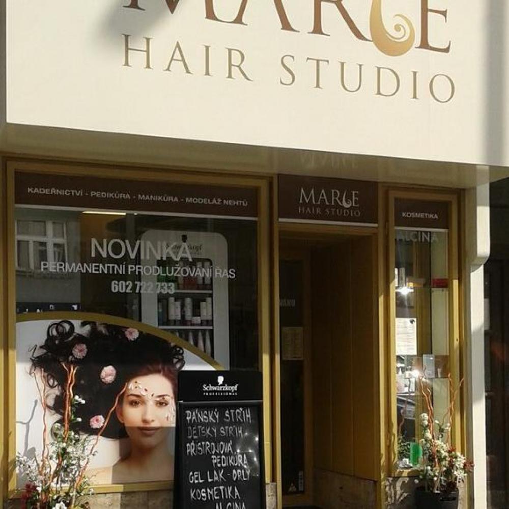 HAIR STUDIO MARIE Pohled z ulice